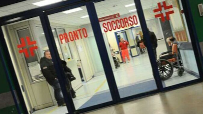 Magione, famiglia intossicata dal monossido: 4 adulti e 3 bambini in ospedale