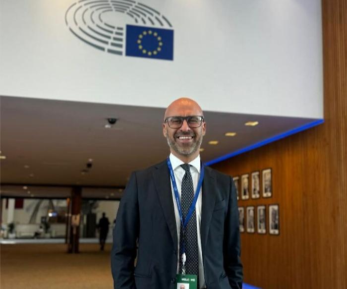 L'eurodeputato Squarta fa boom sui social: oltre 18 milioni di visualizzazioni in un mese tra Facebook, Instagram e Tik Tok