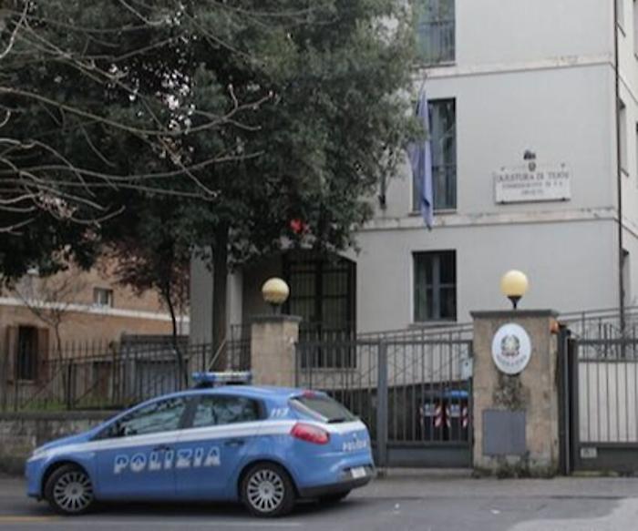 orvieto polizia molestie sessuali
