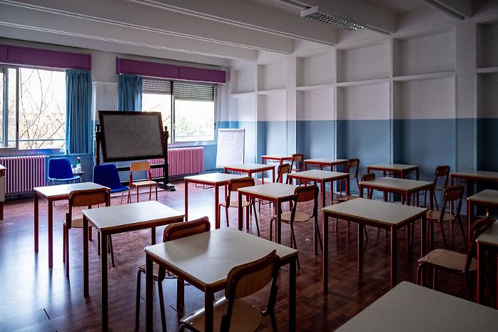 La scuola assume: al via maxi concorso Pnrr 2 per 19.032 docenti. Attenti alle date: come partecipare e le regole