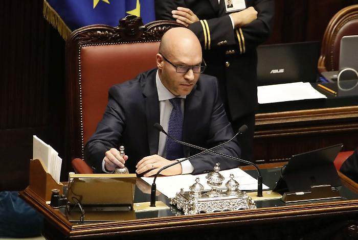 25 aprile, Fontana "Riaffermare con orgoglio origini nostra democrazia"