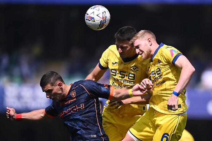 In parità lo scontro salvezza tra Verona e Lecce