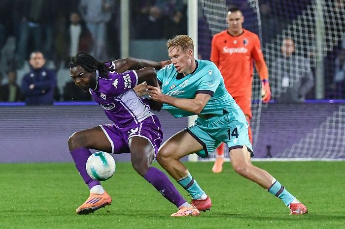 La Fiorentina rimonta con due rigori: è 2-2 contro il Bologna