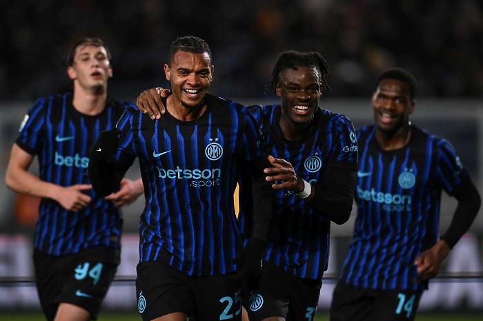 L'Inter rialza la testa, Lecce sconfitto 2-0 al Via del Mare