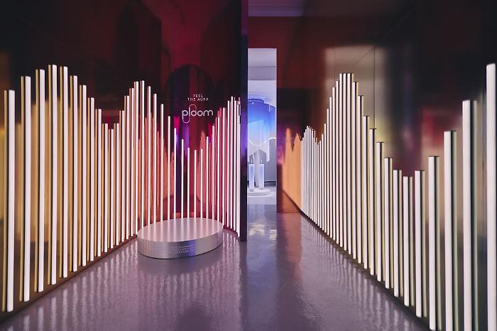 Ploom, l'installazione immersiva "Feel The Aura" alla Milano Design Week