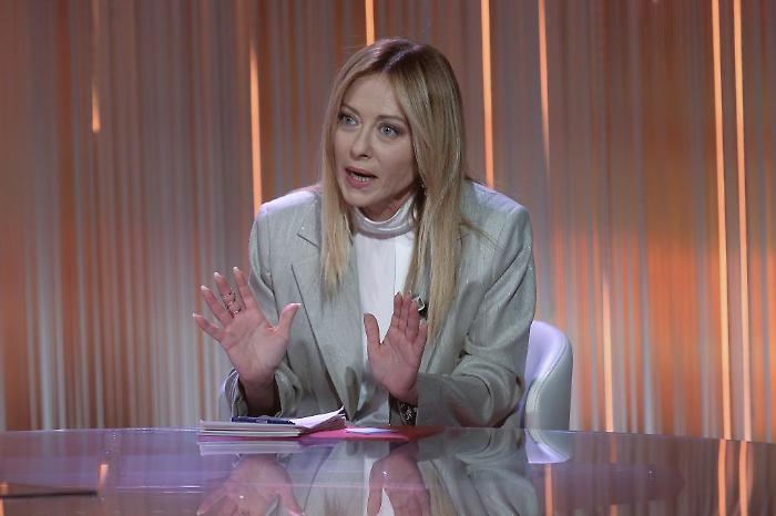 Meloni "Solerte propagandista di regime non pu&ograve; impartire lezioni"