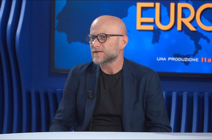 Sei italiani su dieci vogliono un'Europa pi&ugrave; forte e integrata