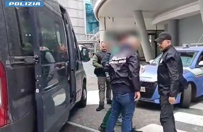 Catturato a Londra il boss dello spaccio, gestiva l'impero della droga da Roma