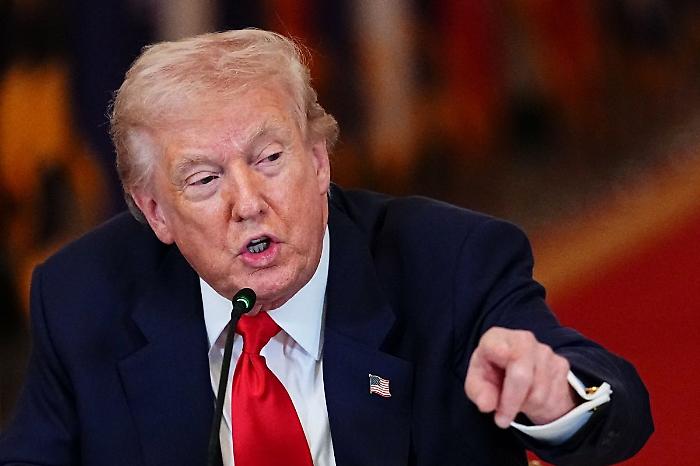 Iran, Trump "Il cessate il fuoco &egrave; un malato terminale in terapia intensiva"