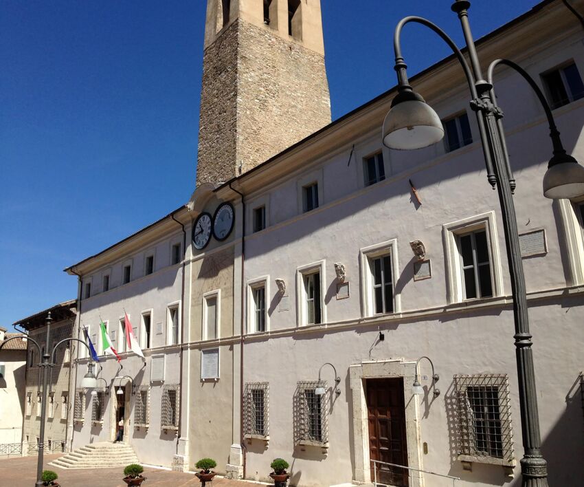 Il palazzo comunale di Spoleto 