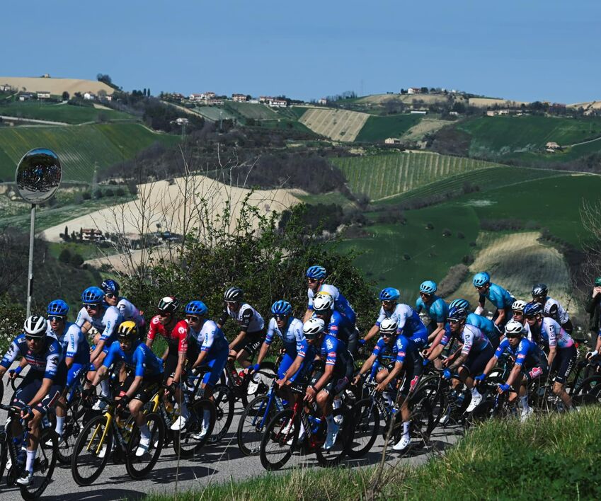Ciclismo, a Gualdo Tadino l'arrivo della terza tappa della Tirreno