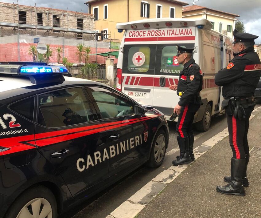 L'intervento di carabinieri e 118