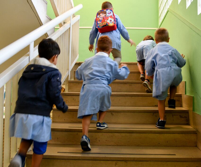 L'ingresso dei bambini  a scuola 