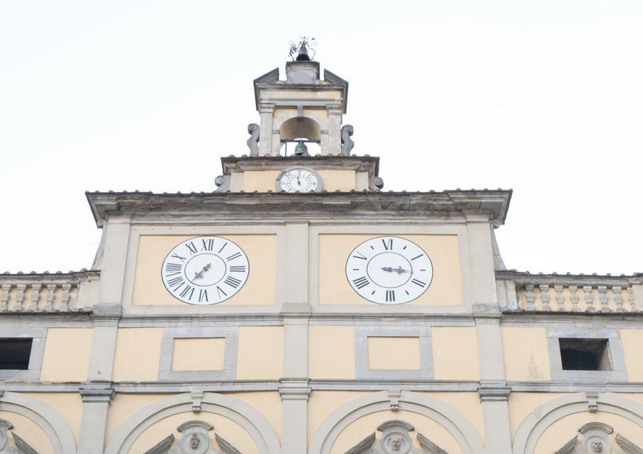 https://corrieredellumbria.it/upload/2025_07_23/orologio_facciata_palazzo_podesta_citta_di_castello1-1753292872661.jpeg